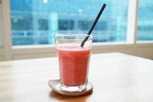 Strawberry juice benefits for skin